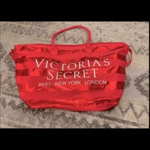 Classic Victoria’s Secret tote/travel bag